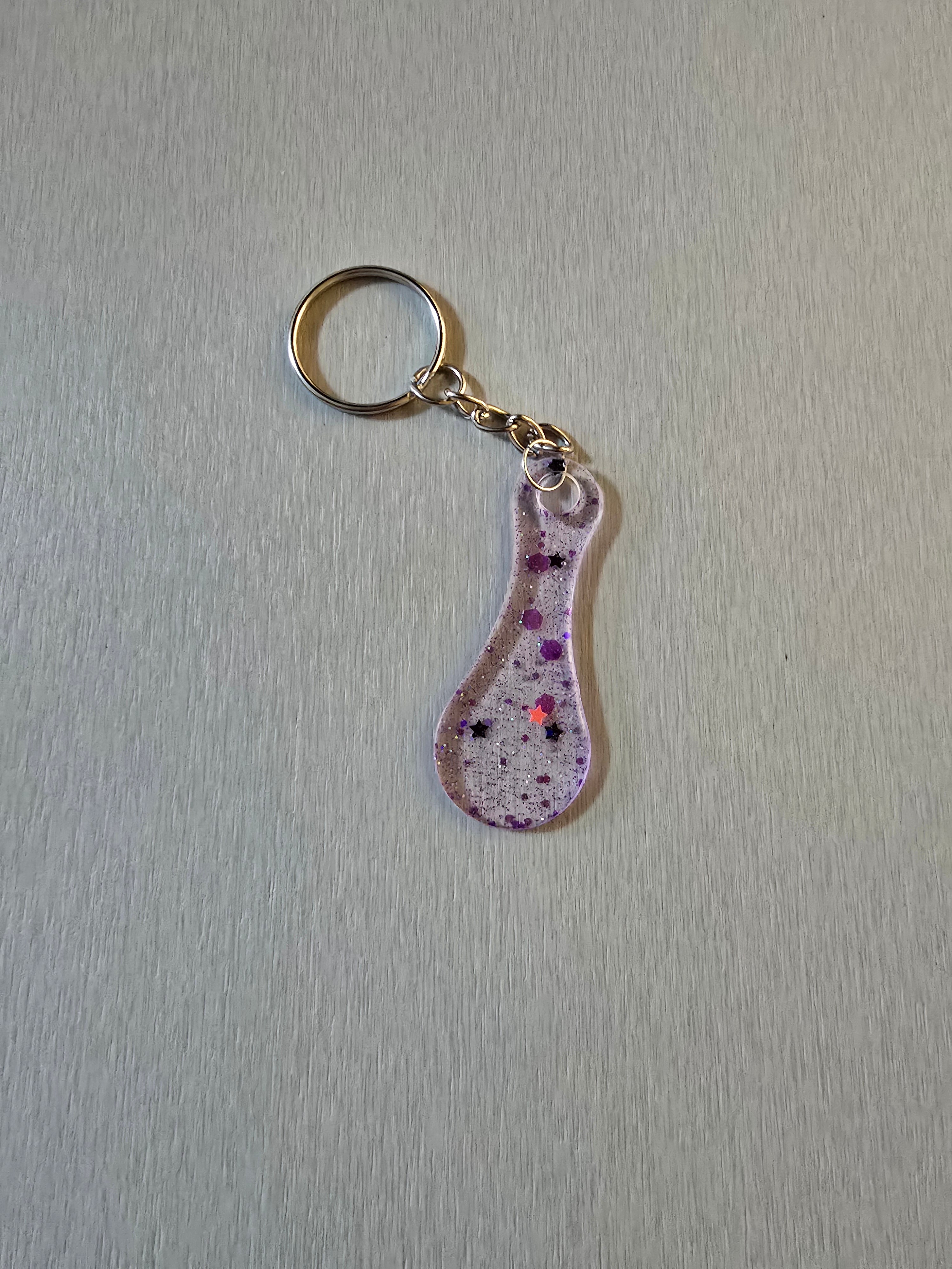 Hangefertigte Einkaufswagenlöser aus Epoxidharz