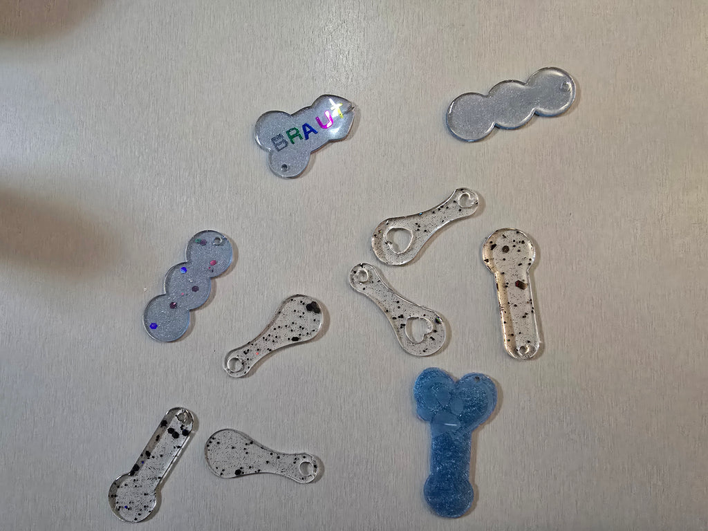 Hangefertigte Einkaufswagenlöser aus Epoxidharz