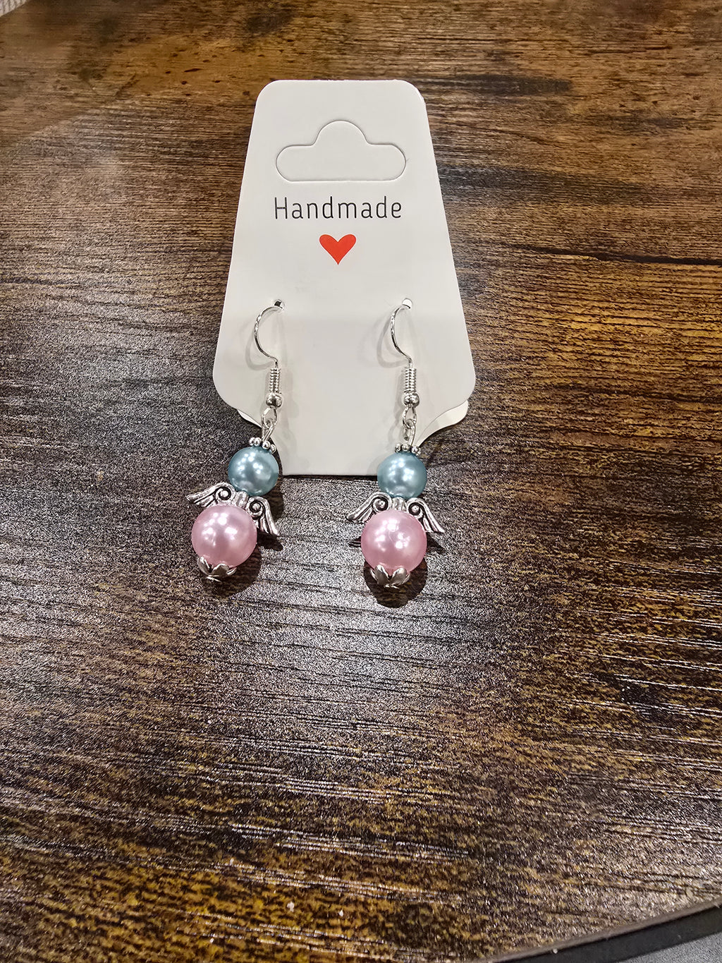 Handgefertigte Perlenohrringe