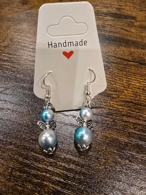 Handgefertigte Perlenohrringe