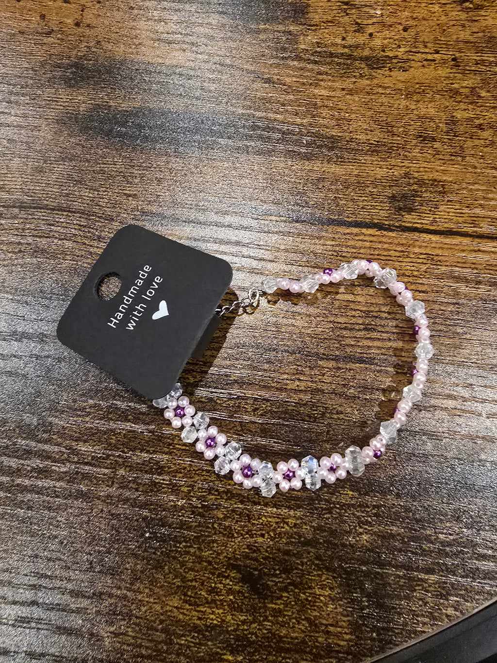 Handgefertigte Perlenarmbänder